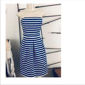 GAP NAVY & WHITE STRAPLESS STRIPE DRESS SZ 12